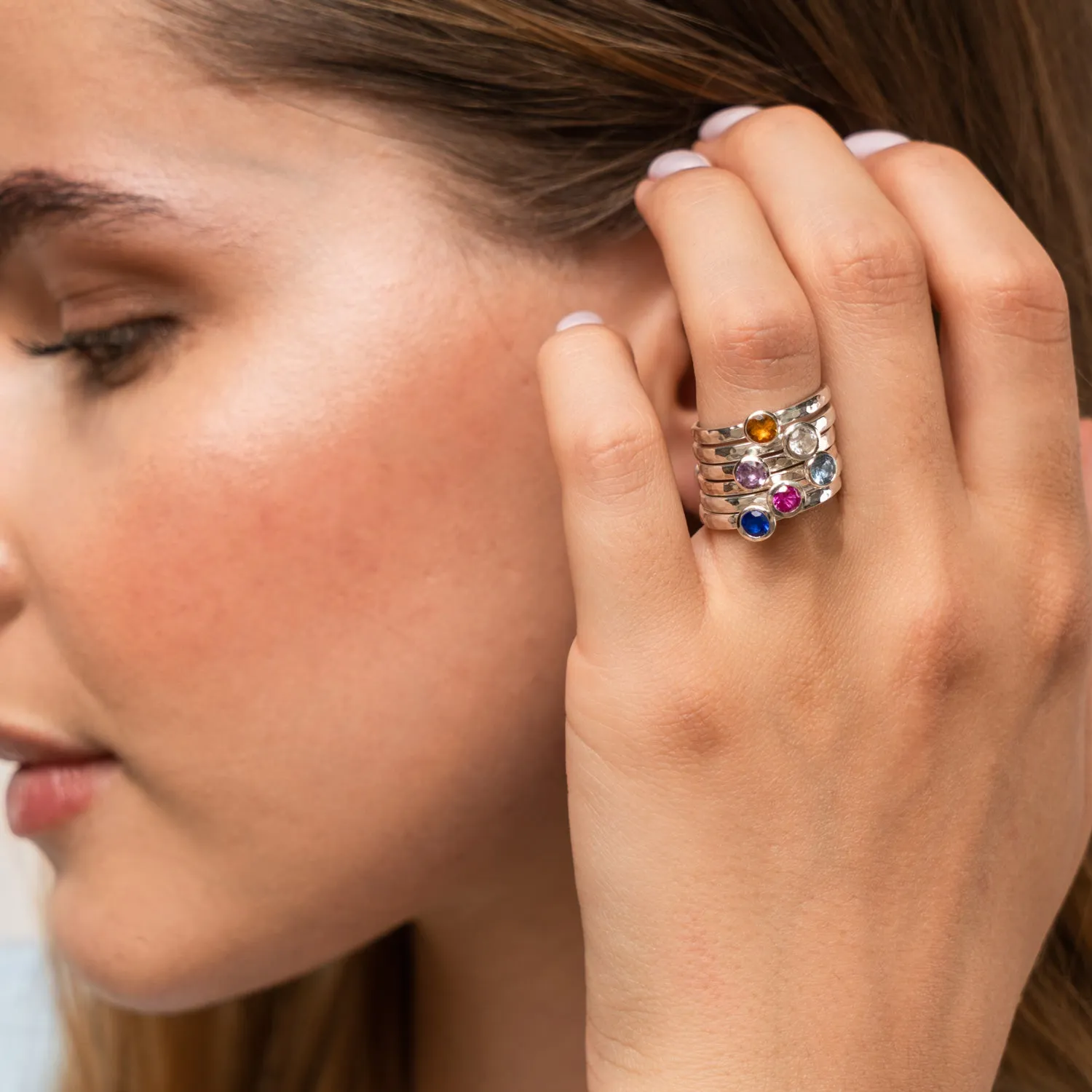 4mm Blue Sapphire Hammered Twinkle Ring